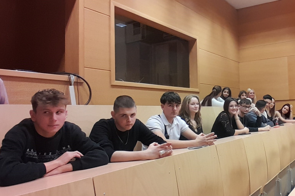 KÓSOSOK A III. COOL-TOUR IFJÚSÁGI NAPON